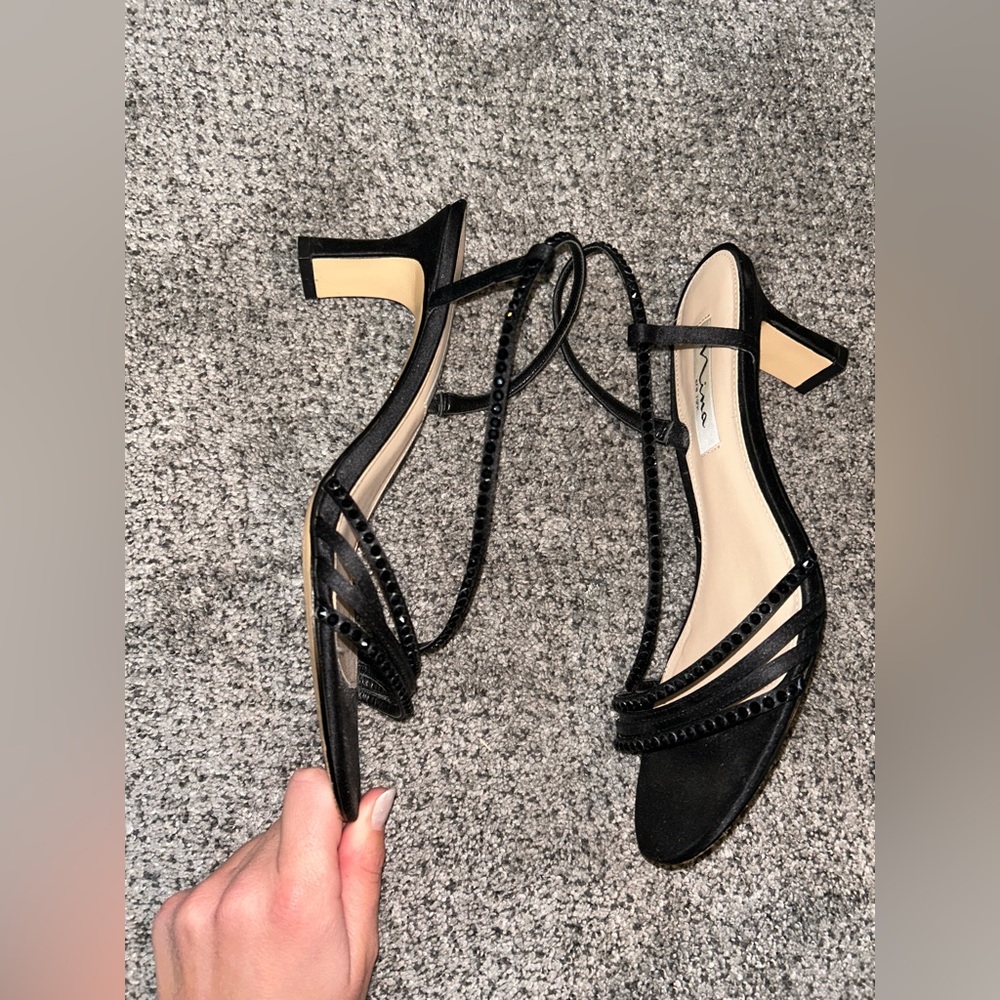 Black heels size 9